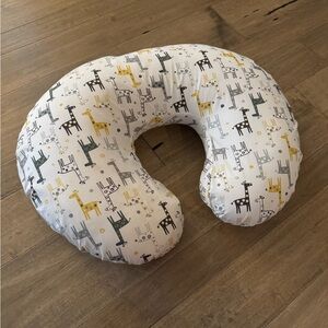 Boppy Baby Nursing Pillow with Giraffe Print Removable Cover